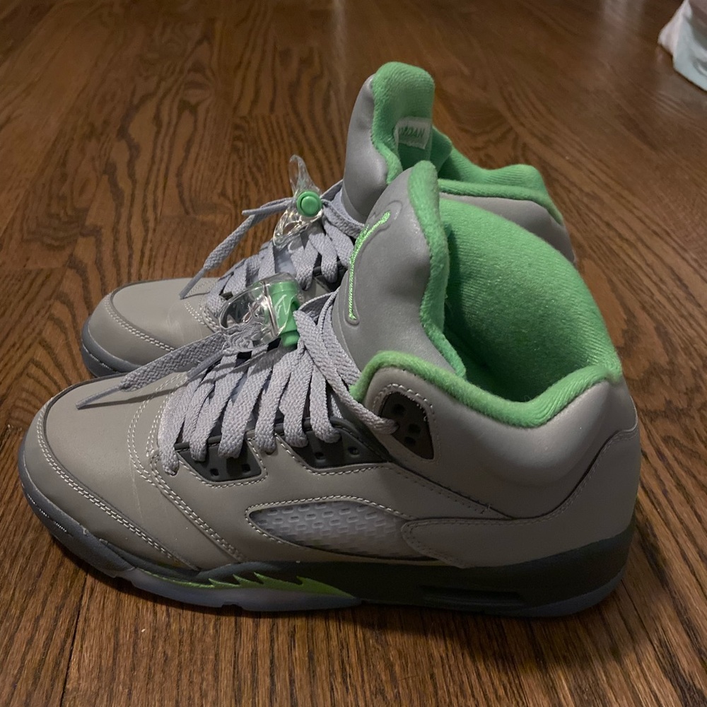 Jordan 5 Retro Green Bean Size: Youth 7